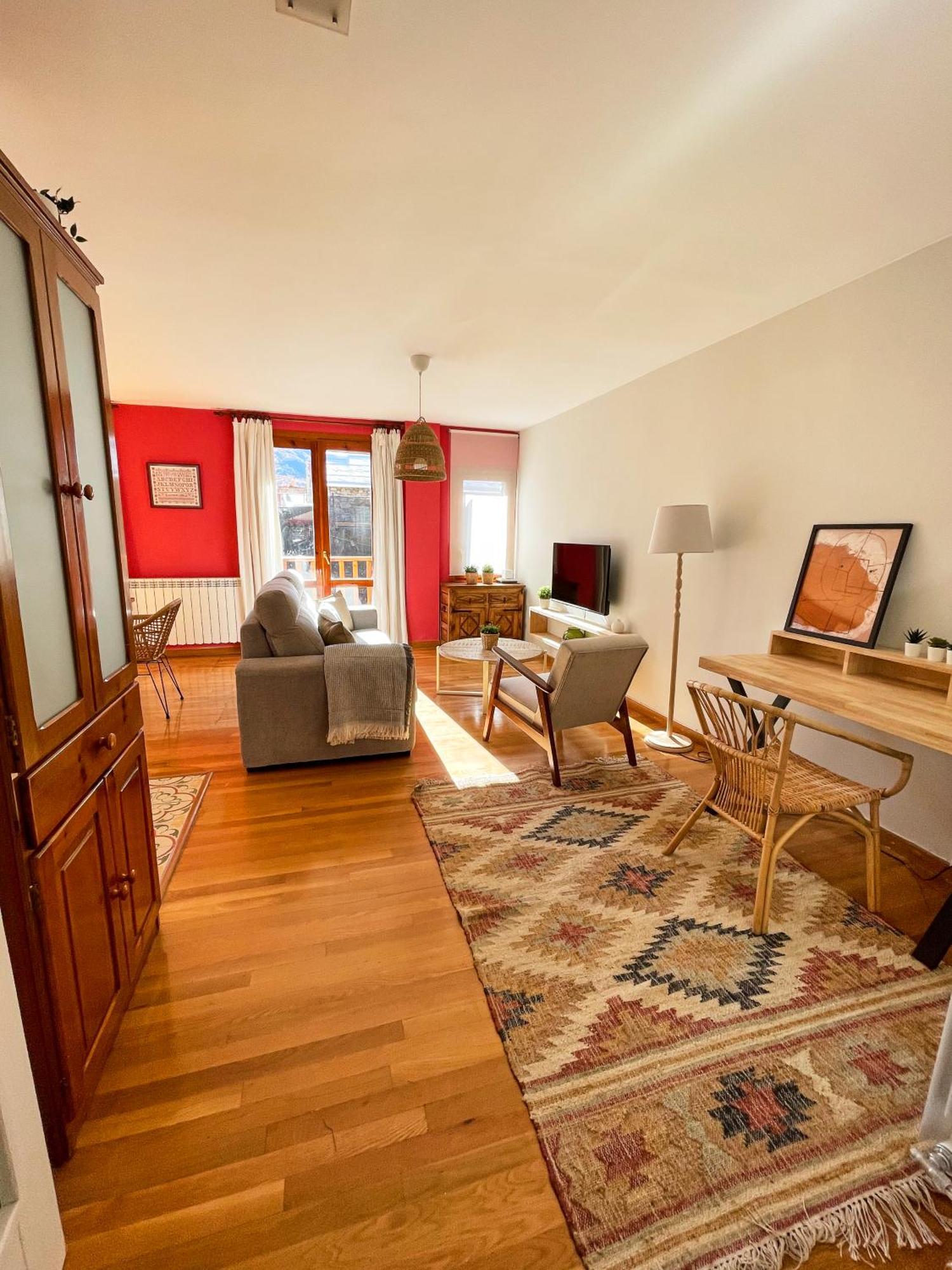 Apartamento Familiar En El Centro De Benasque Con Terraza Extérieur photo